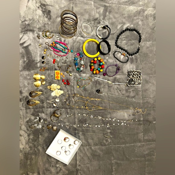 Jewelry BUNDLE ✨ $25 obo - Picture 2 of 6